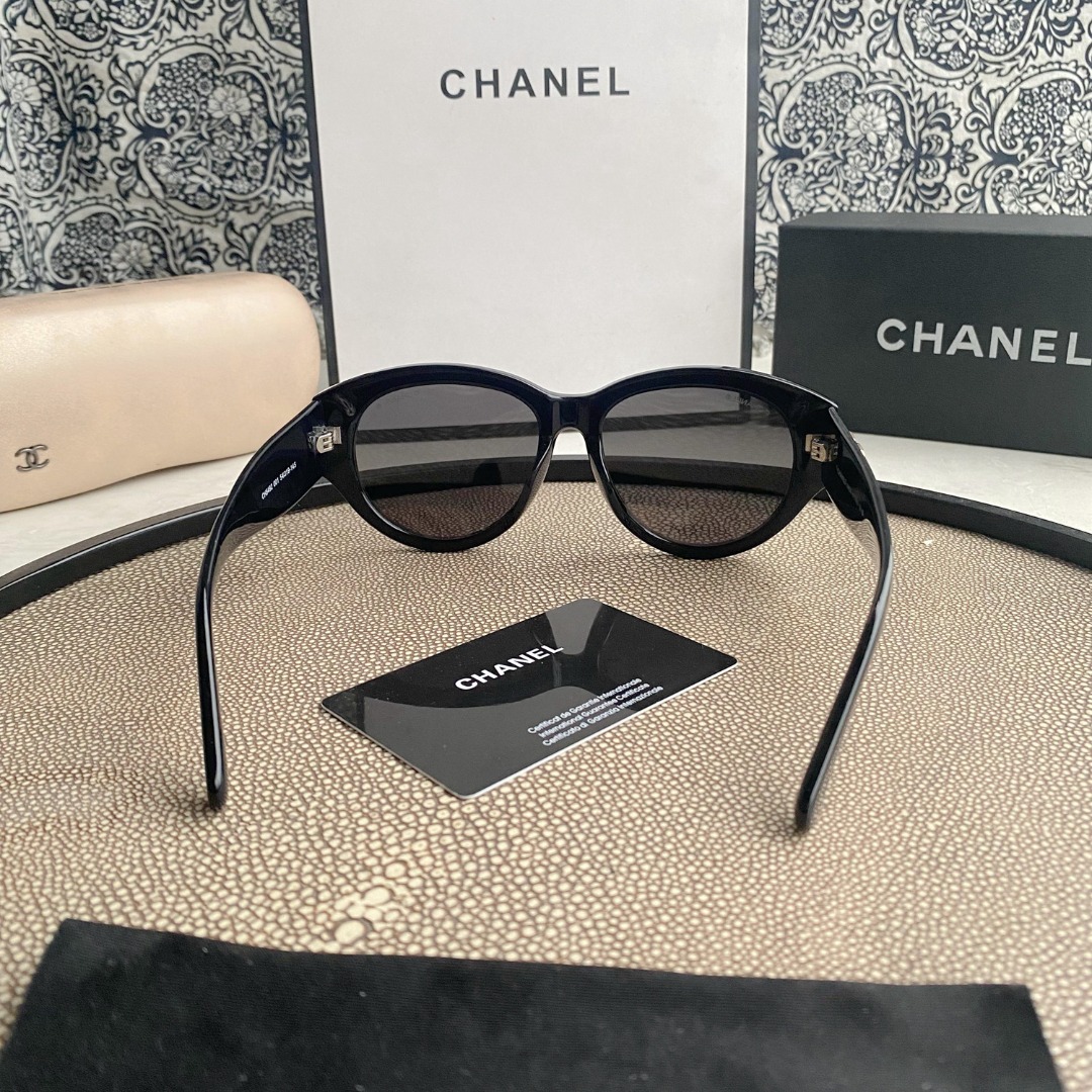 Ch**el Sunglasses