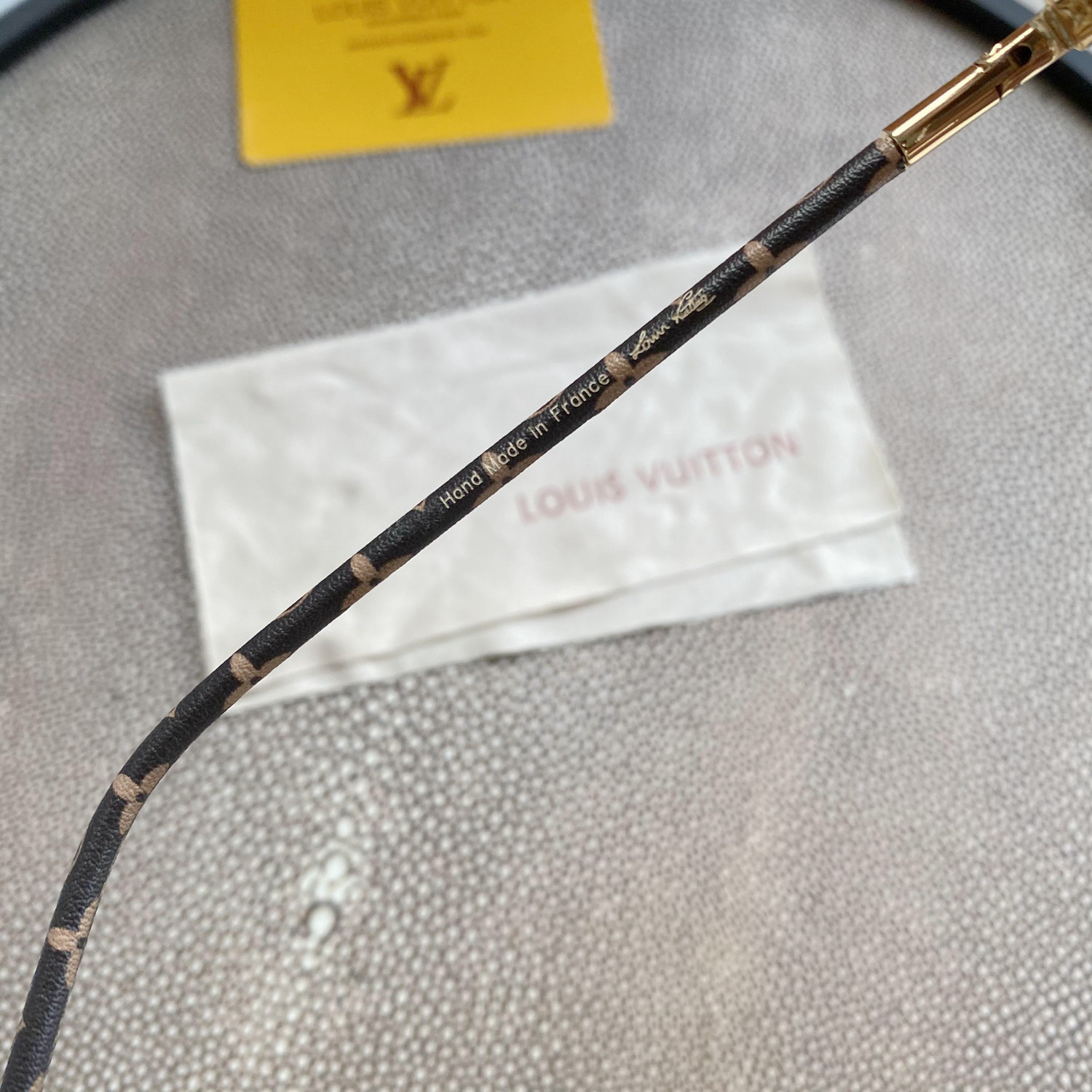 LV GOLD AVIATOR SUNGLASSES