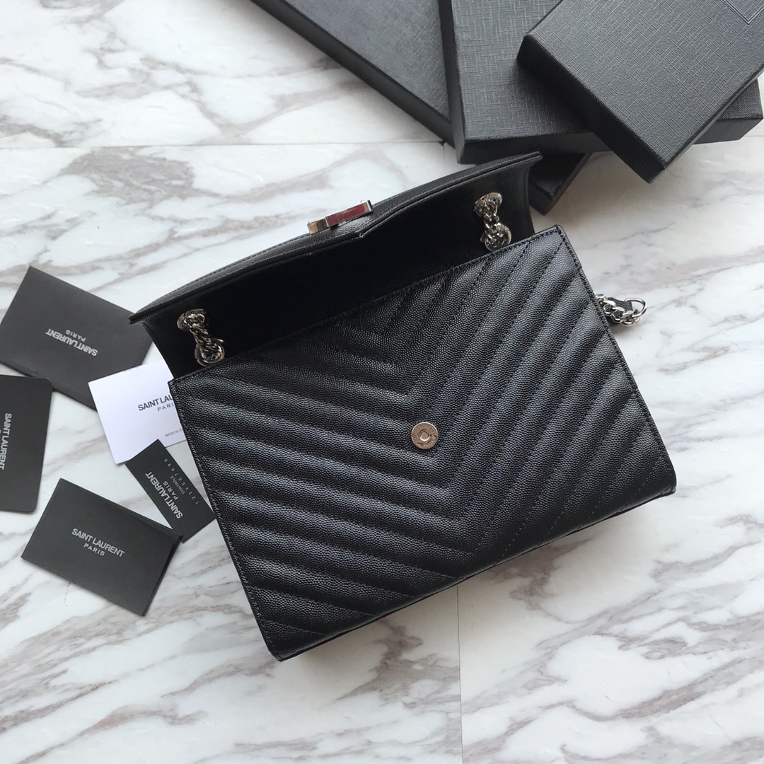 Y51 Shoulder bag