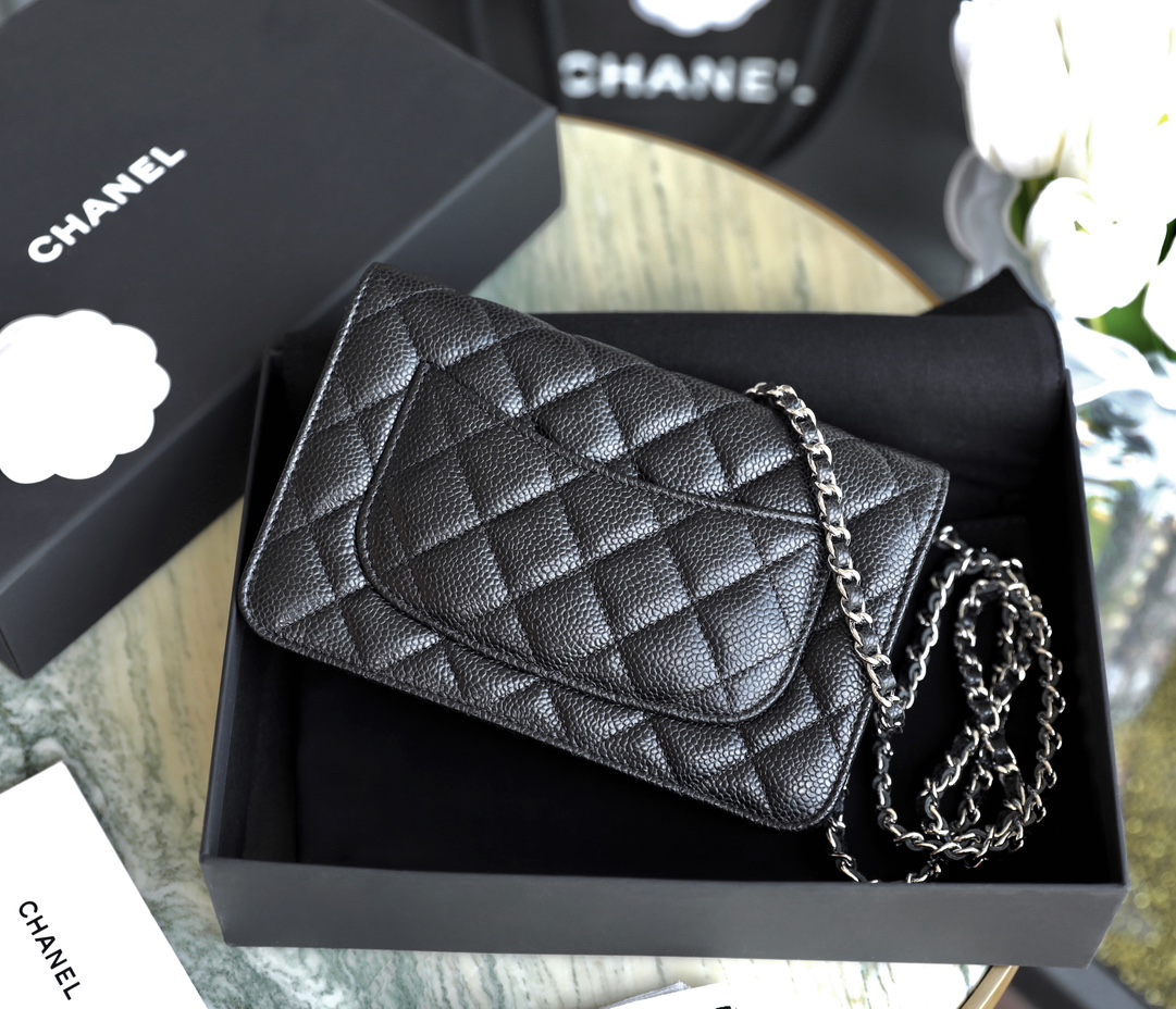 Ch**el Woc bag