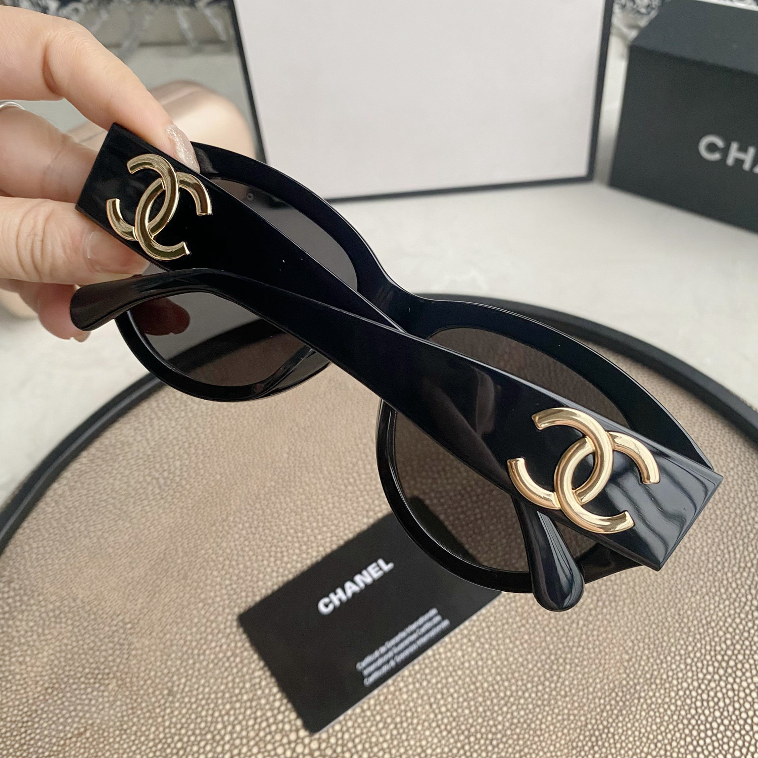 Vintage Ch**el sunglasses
