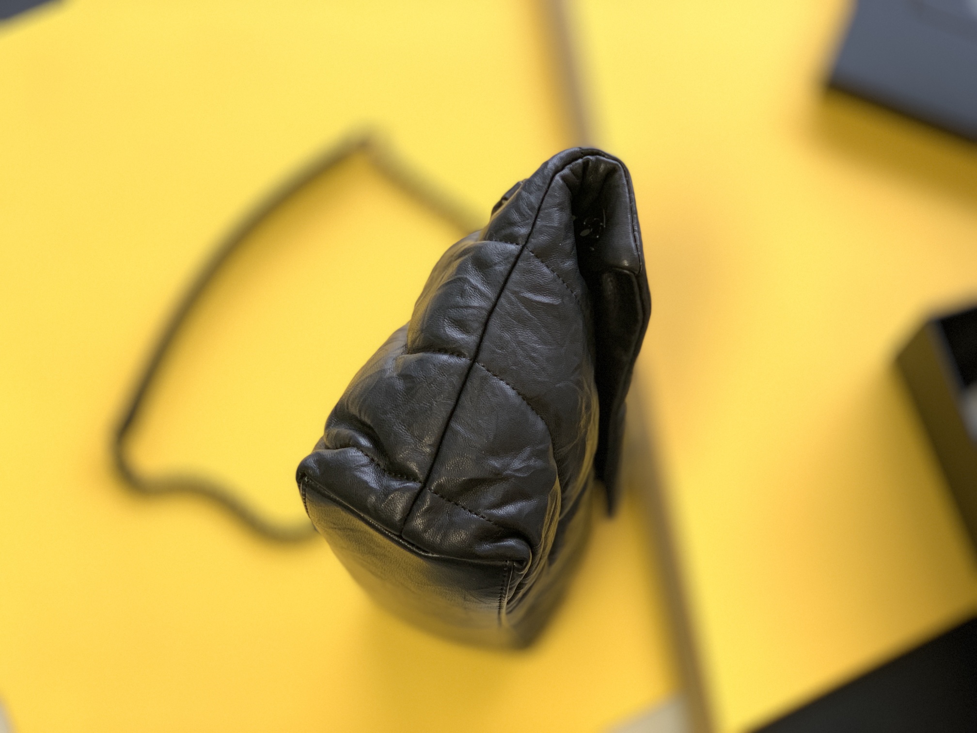 puffer medium chain bag in De*1m and smooth leather