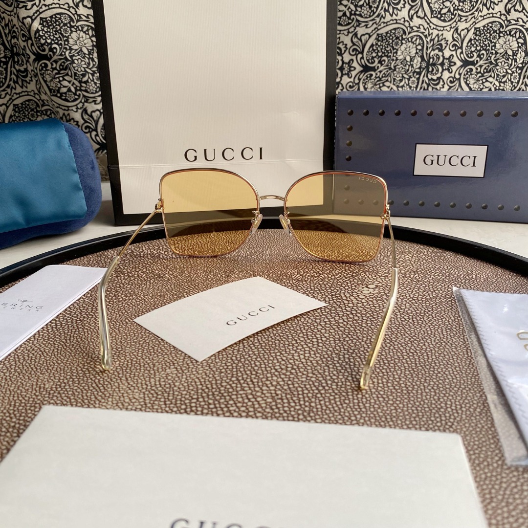 Women’s Metal Sunglasses