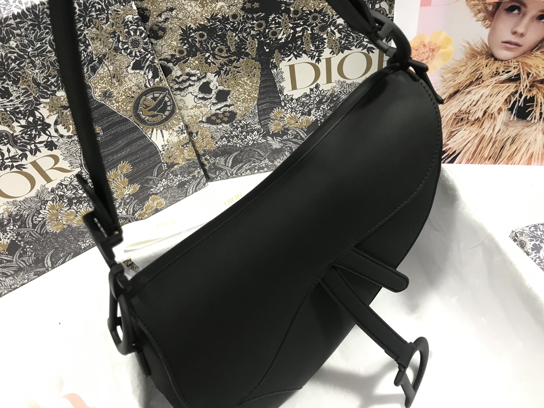 D10r Saddle Bag