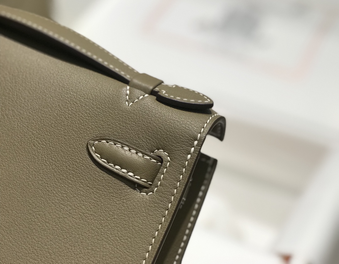 H**me5 Kelly Pochette