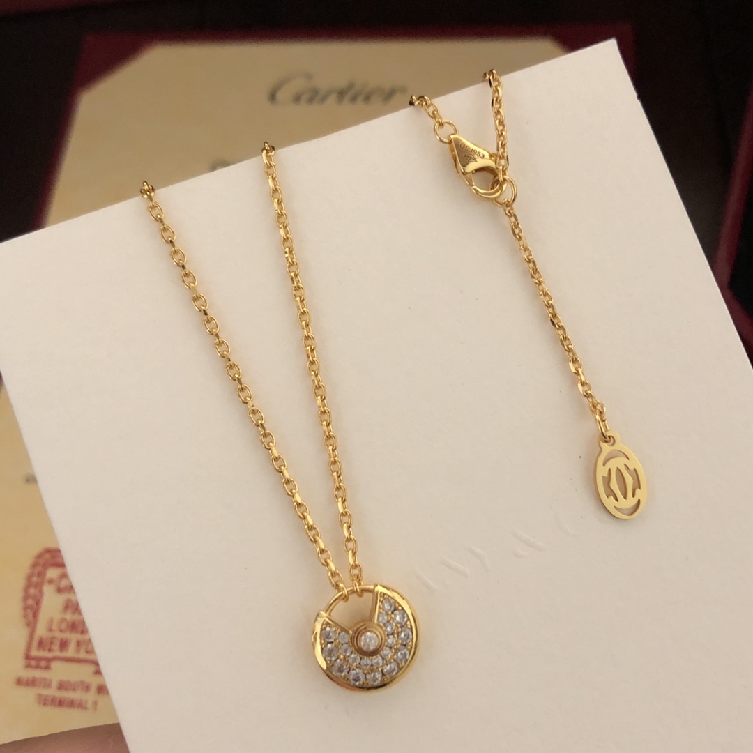 Ca*t1er D1am0nd Necklace