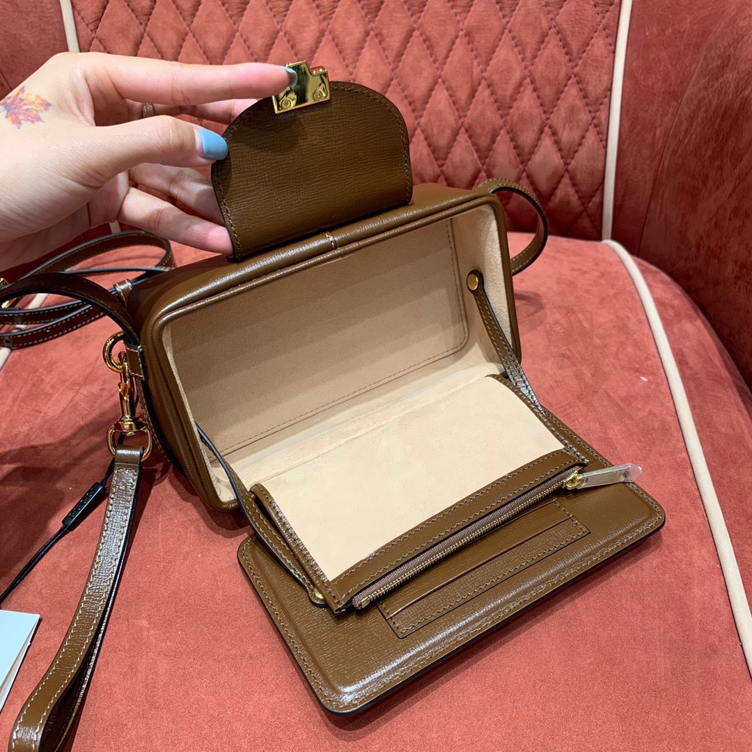 Svp*me box bag