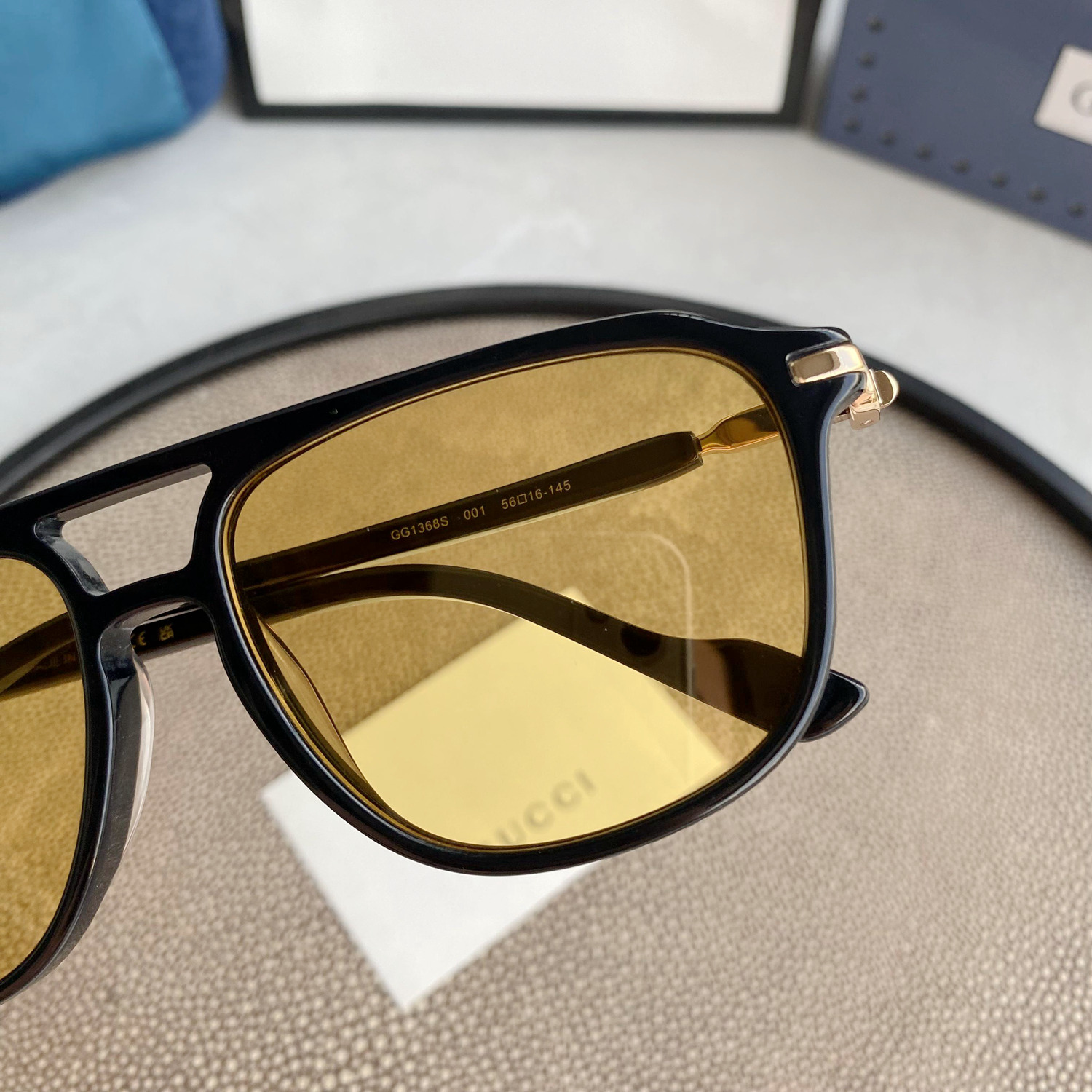 AVIATOR SUNGLASSES