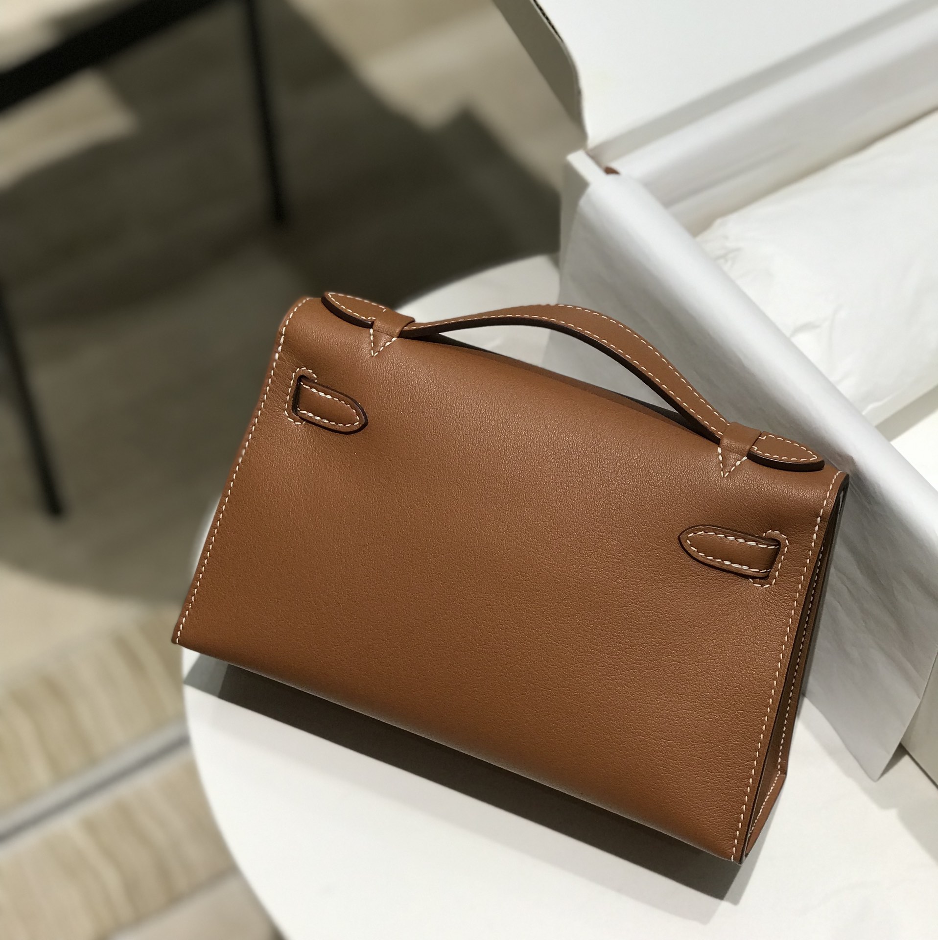 H**me5 Kelly Pochette