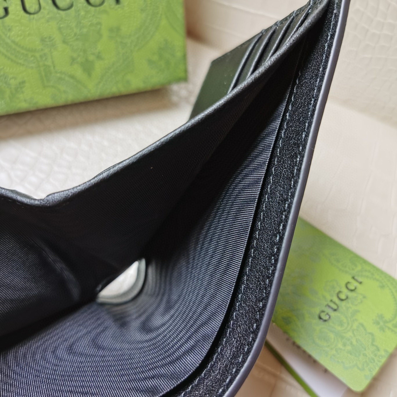 Gvc*1 King Snake Wallet