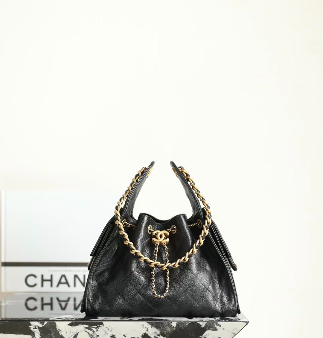Ch**el 25 MEDIUM HANDBAG