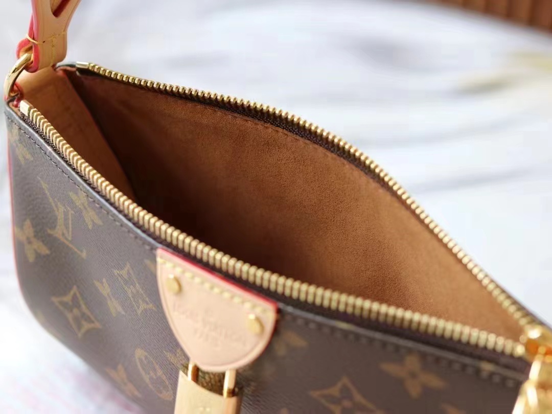 LV Pochette Tirette Monogram