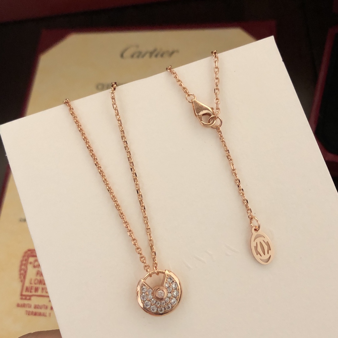 Ca*t1er D1am0nd Necklace