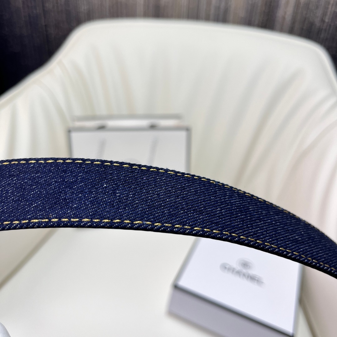 ch**el pre-owned 1990s cc turn-lock De*1m belt