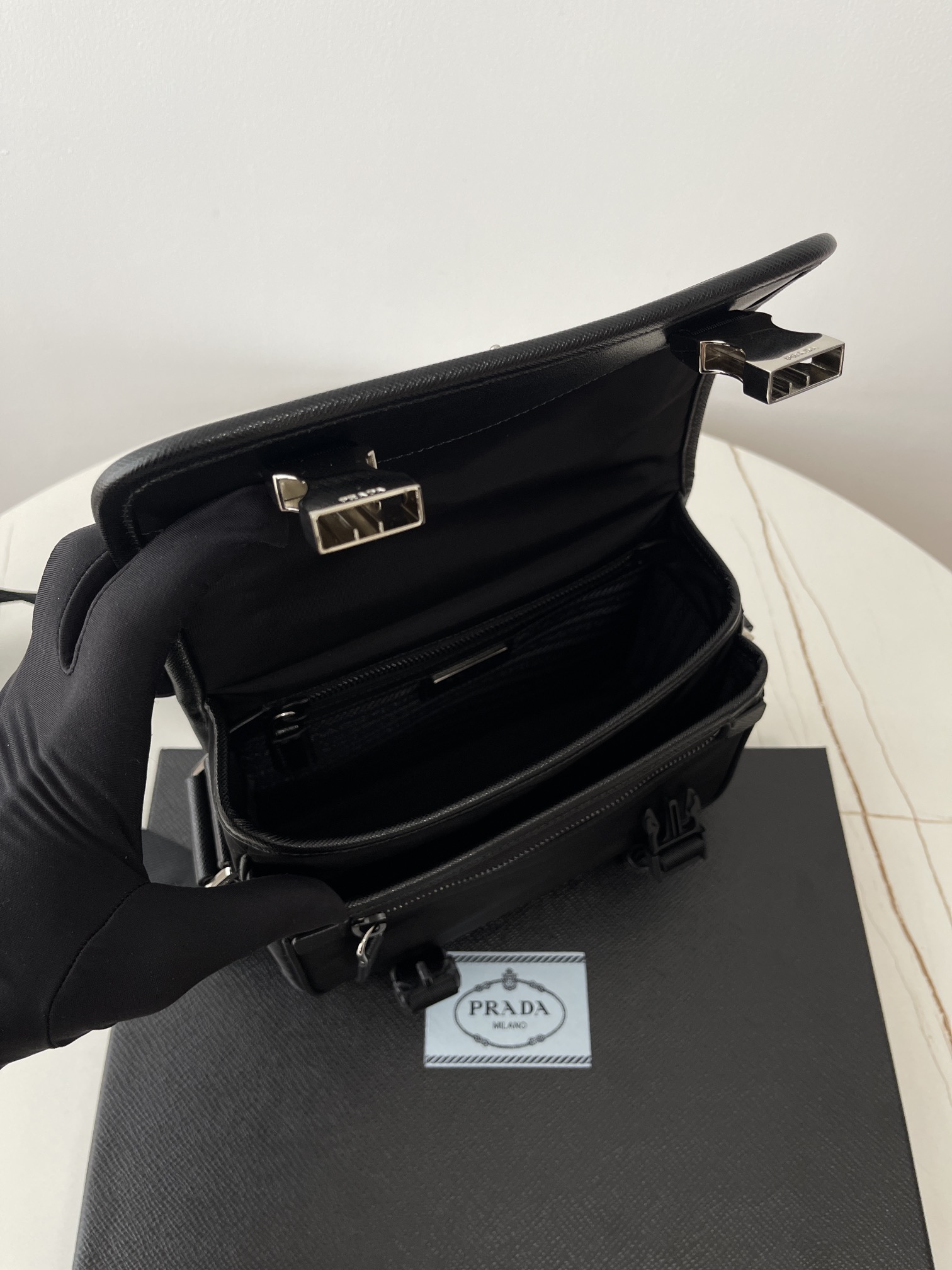 Pra*a Messenger bag