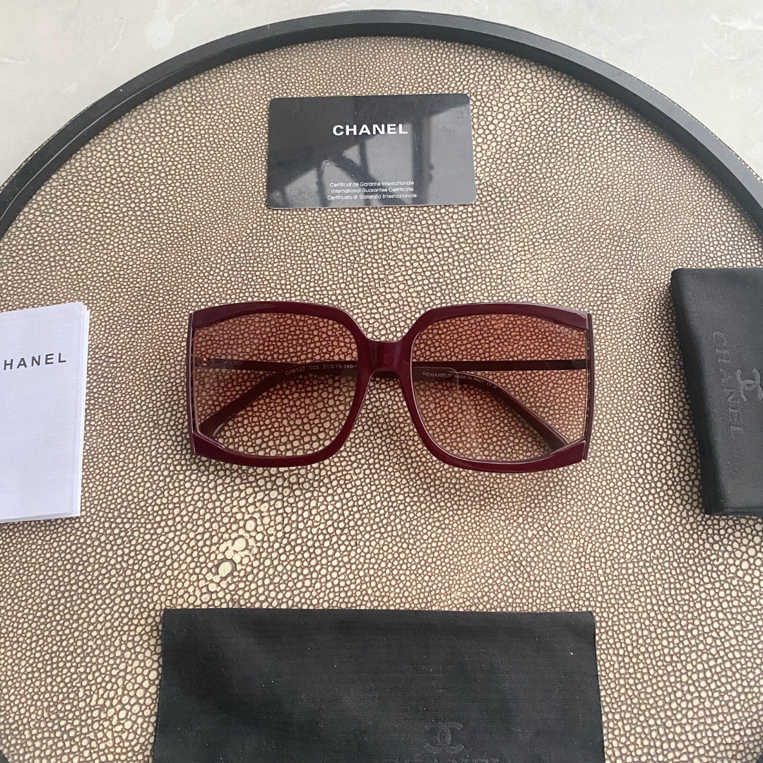 Vintage Ch**el sunglasses