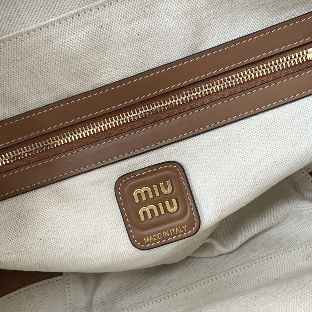 M1um1u 24