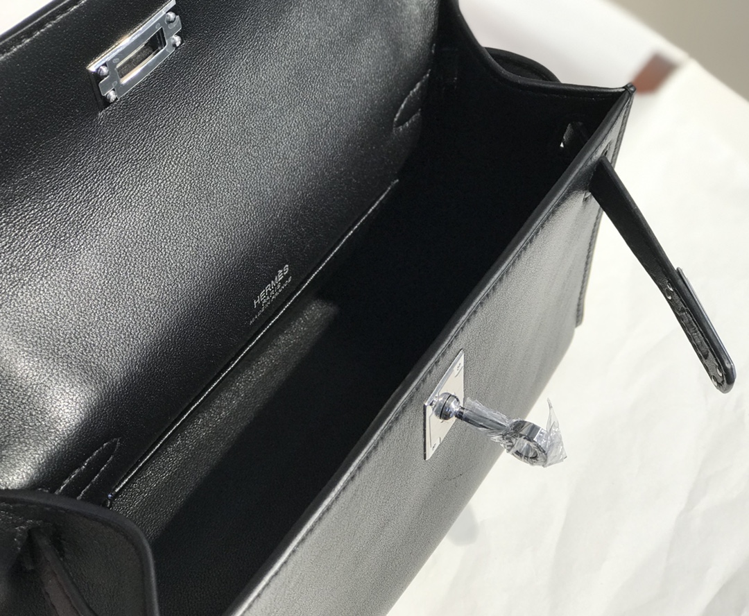H**me5 Kelly Pochette