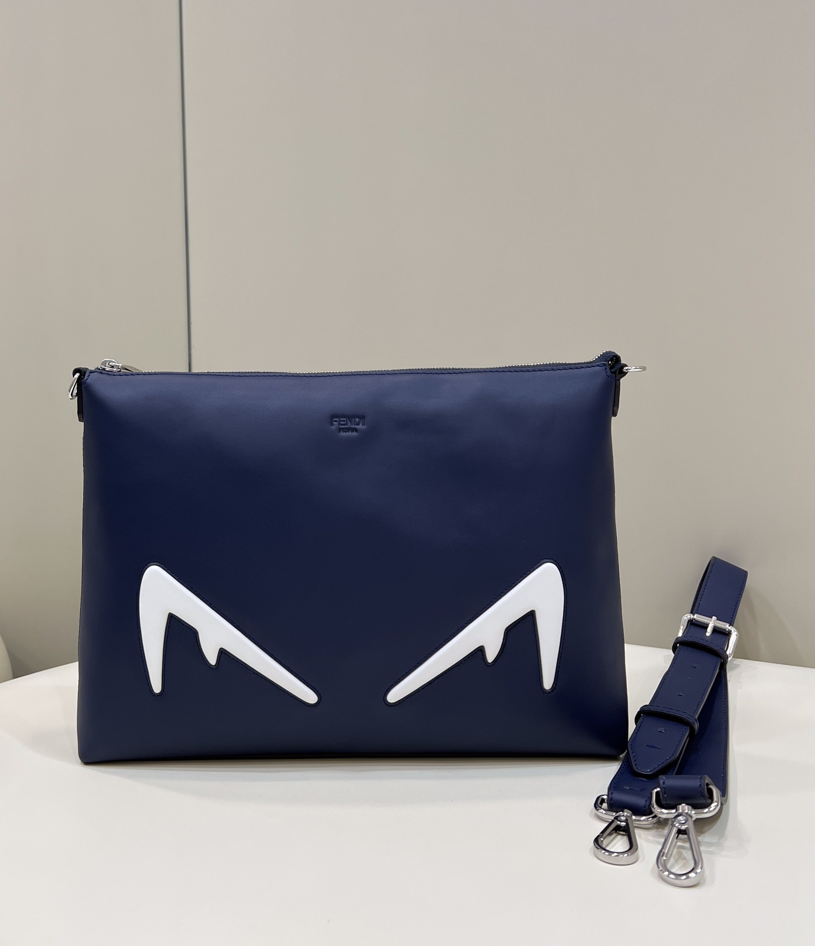 F**di O’Lock Zipper
