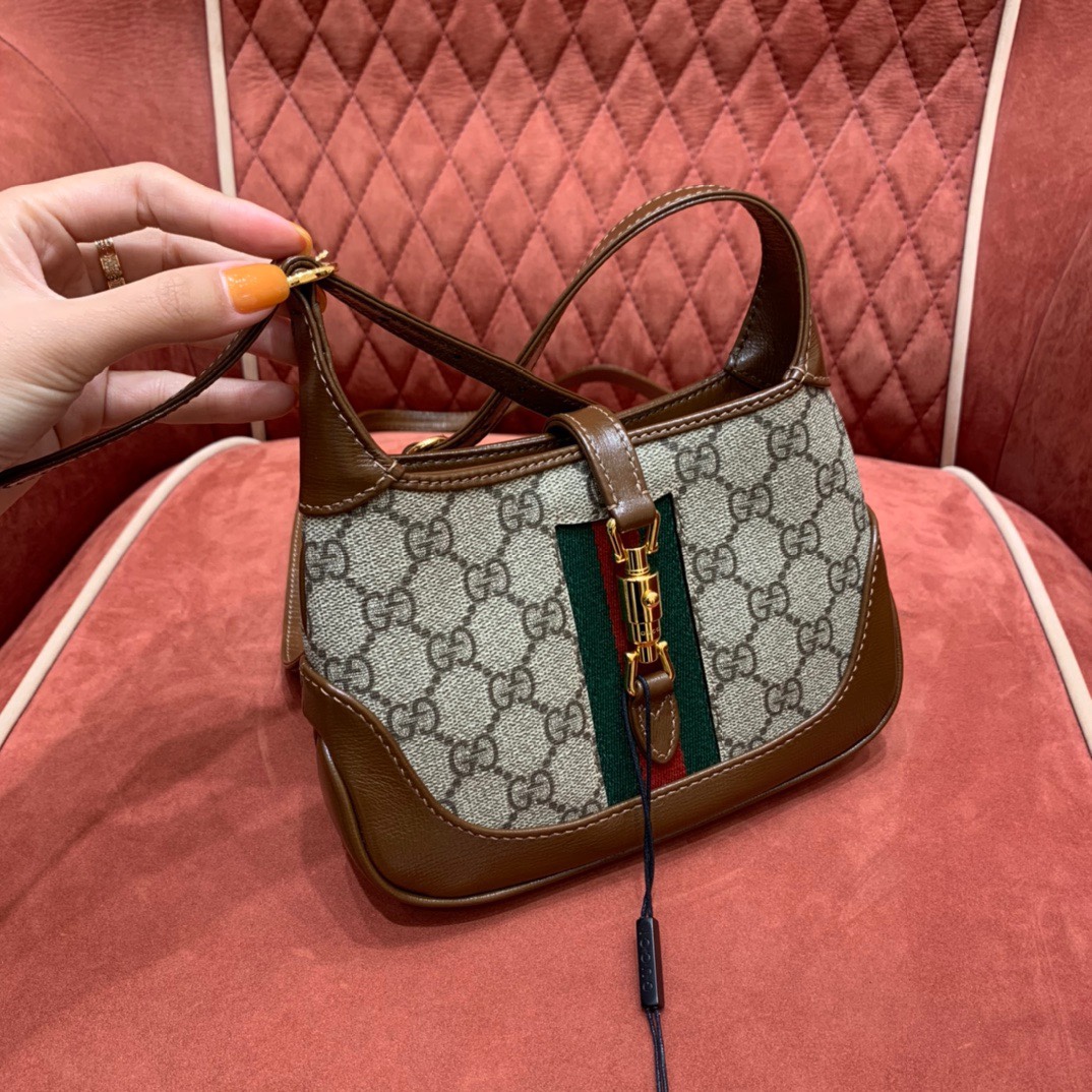 Gv*c1 Jackie bag