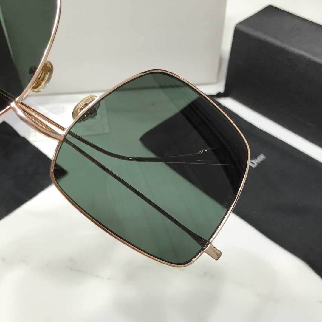 Stellaire Square Sunglasses