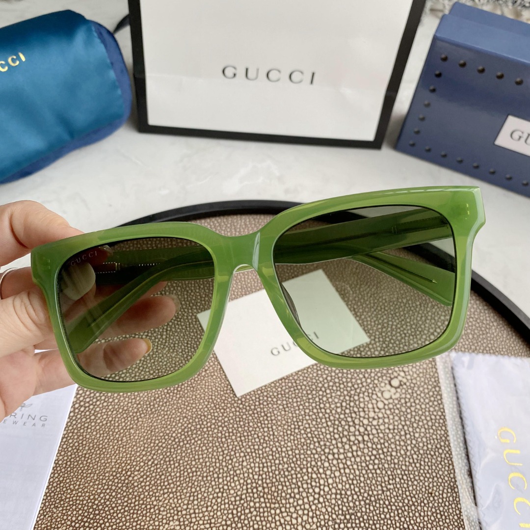 Gvc*1 acetate sunglasses with logo