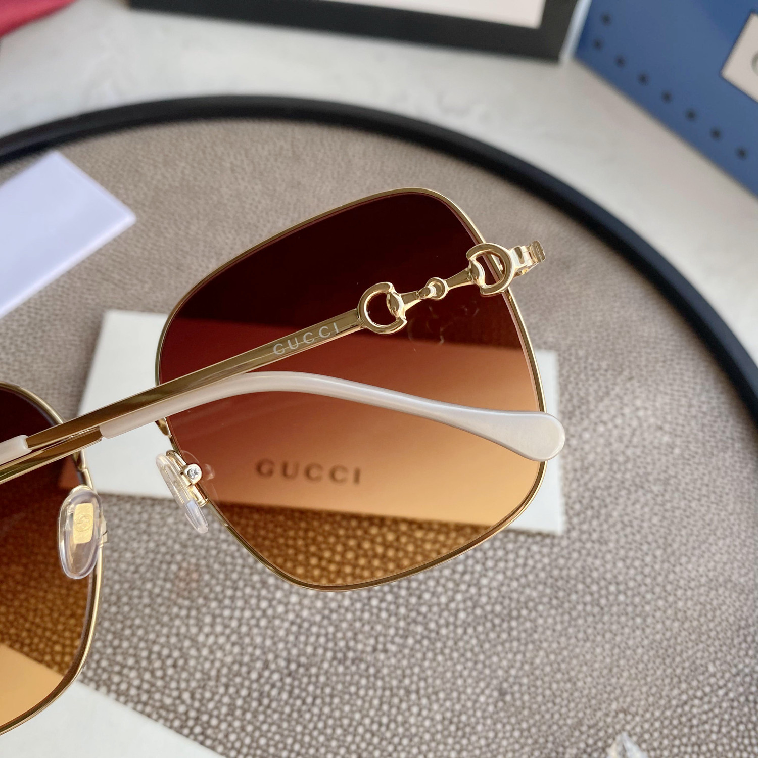 SQUARE-FRAME SUNGLASSES