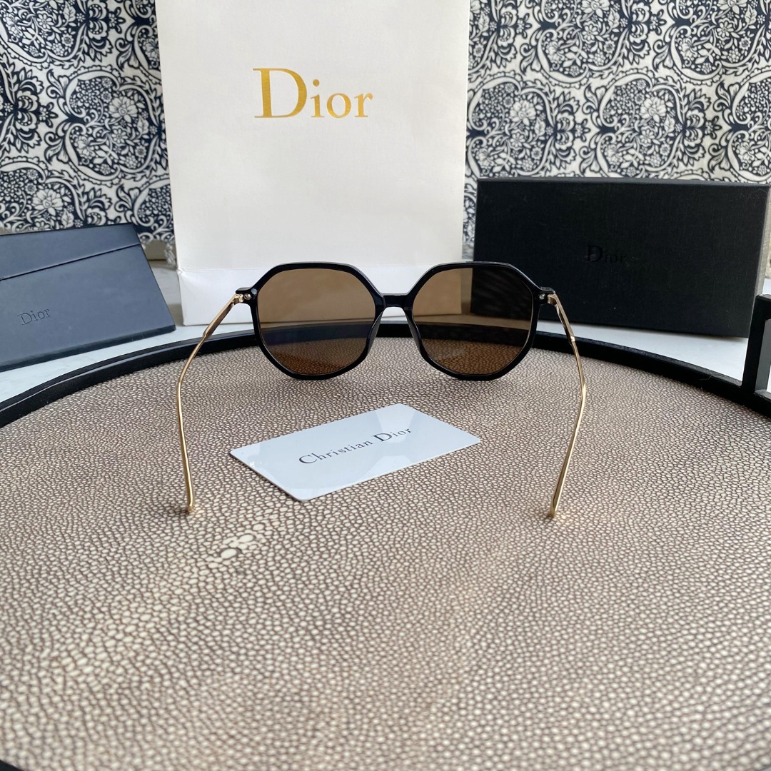 Round Sunglasses