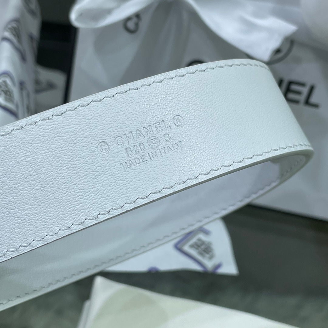 Ch**el Red Patent Leather CC Logo Belt