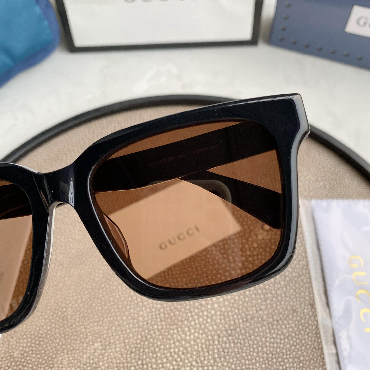 Gvc*1 acetate sunglasses with logo