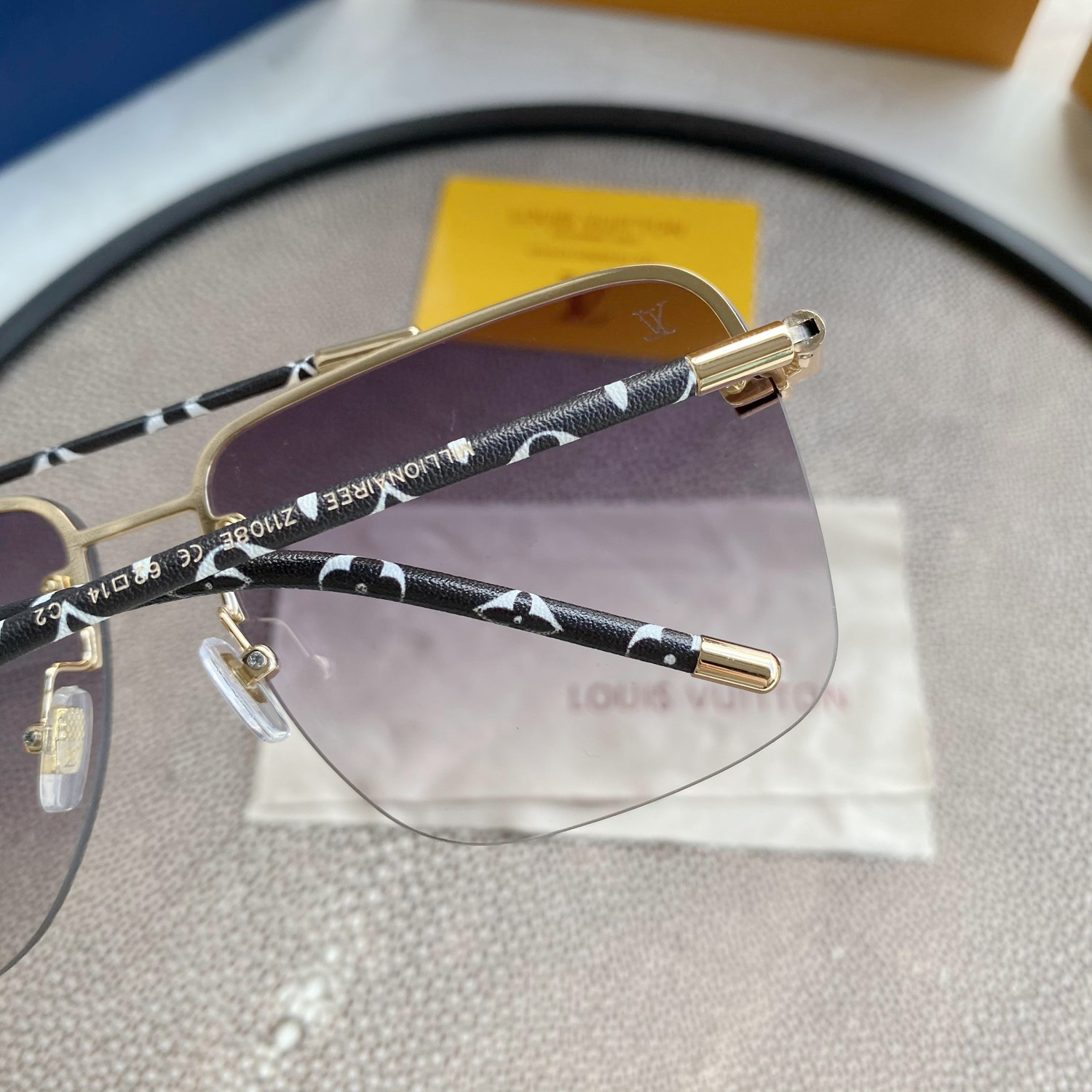 aviator sunglasses