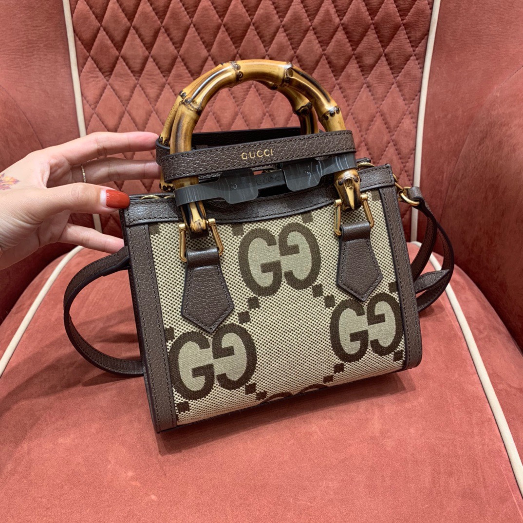 Gv*c1 Diana Tote bag