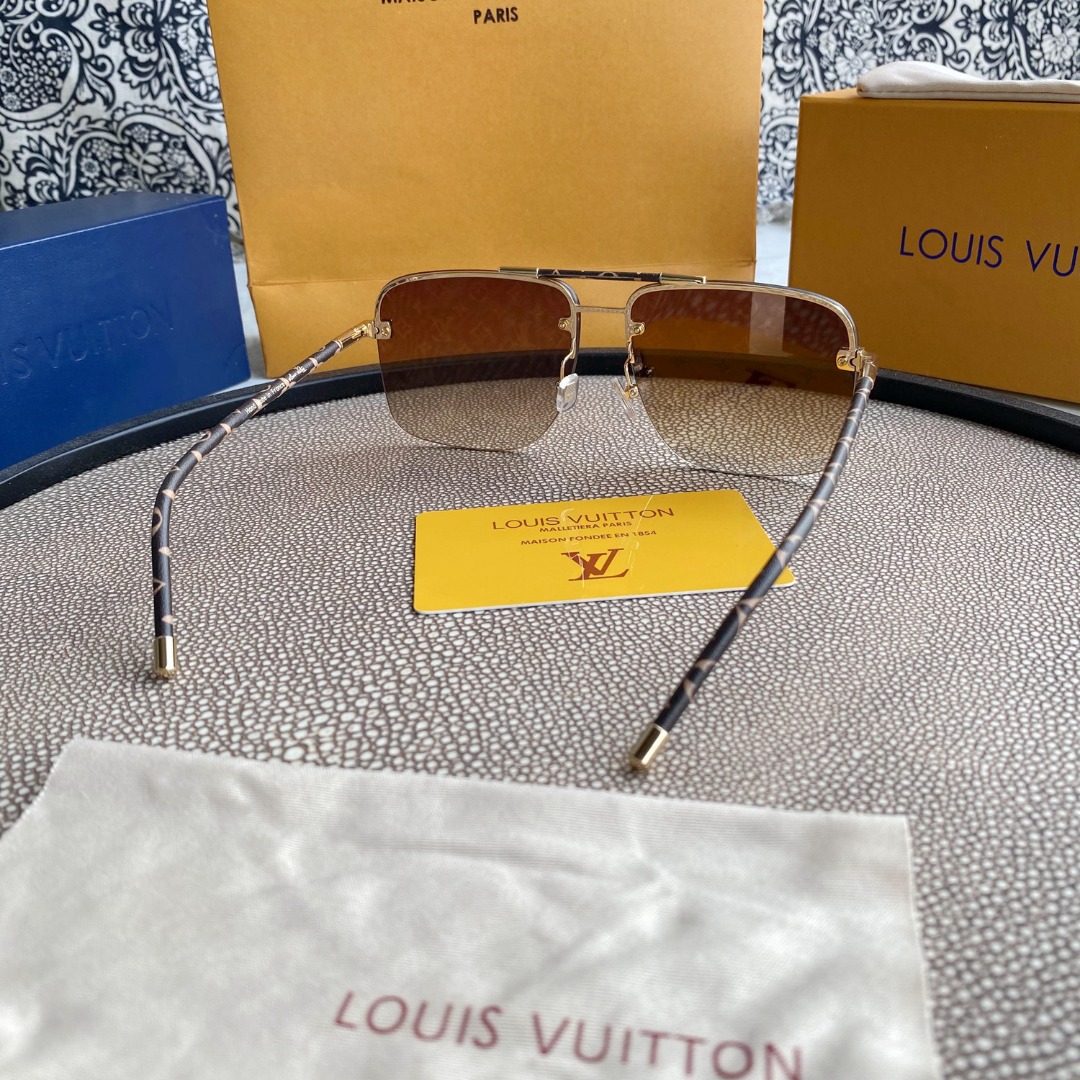 LV GOLD AVIATOR SUNGLASSES
