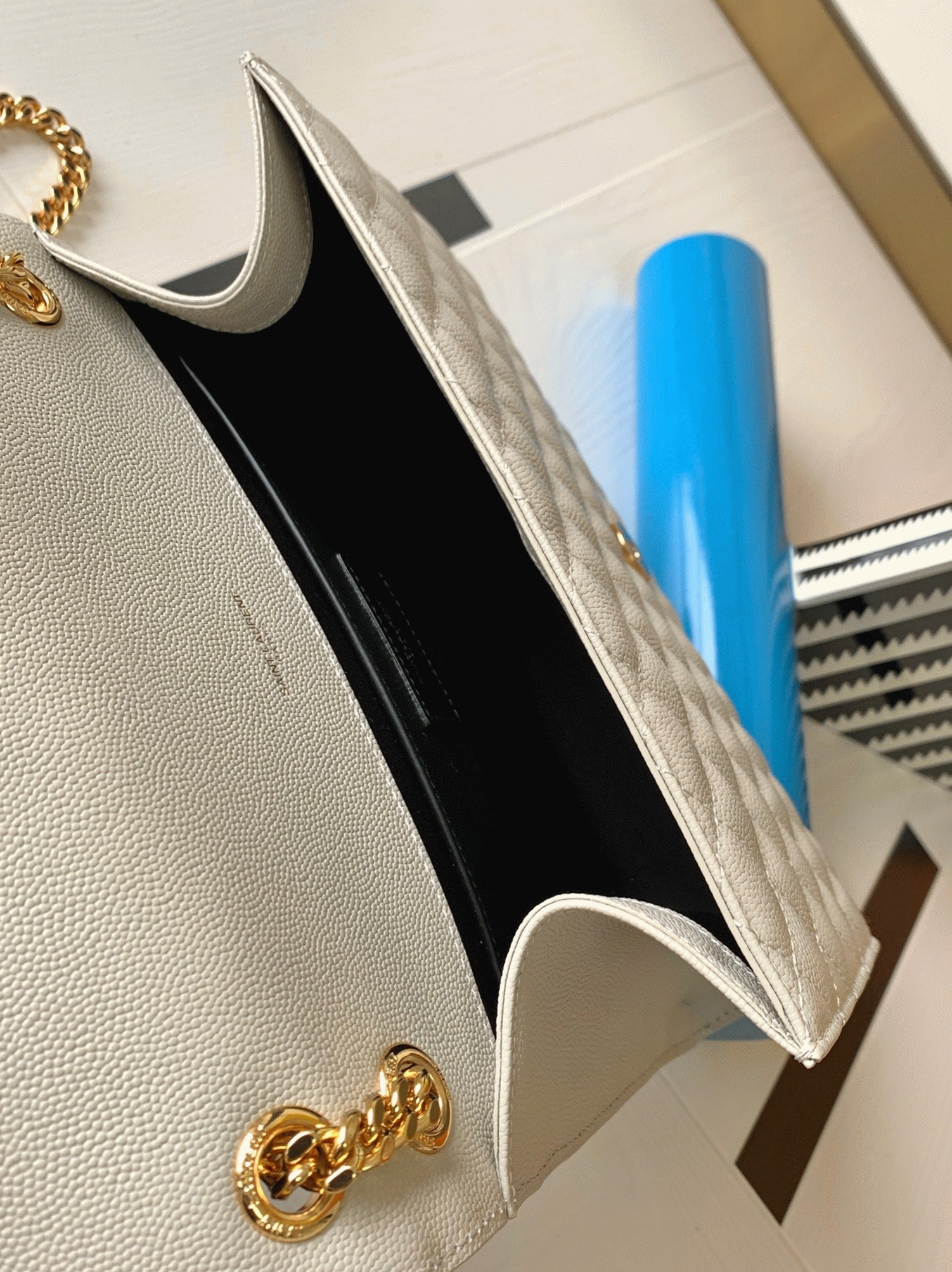 Replica Sa1nt Lau*nt Envelope Medium Bag White