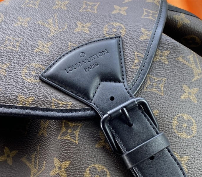 L0vis Vvtt0n Monogram Canvas Montsouris Backpack In Black