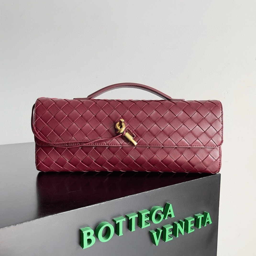 Replica B0tt*ga Ven*ta Andiamo Clutch with Handle Barolo Intrecciato Lambskin