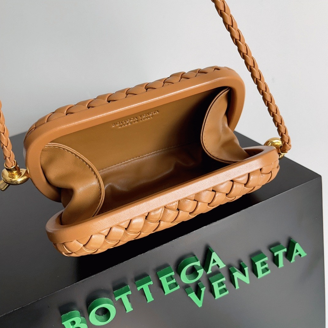 Replica B0tt*ga Ven*ta Knot Minaudiere On Strap Camel Intreccio Lambskin