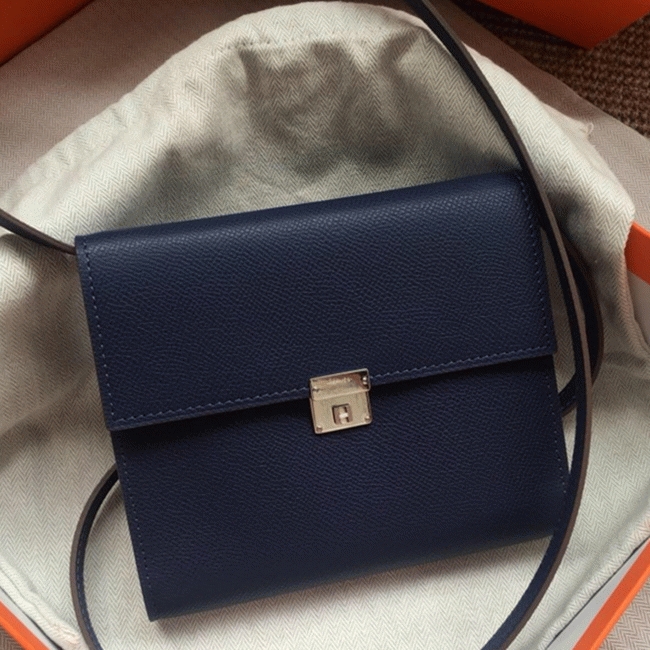 Sapphire replica H**me5 Clic wallet with strap