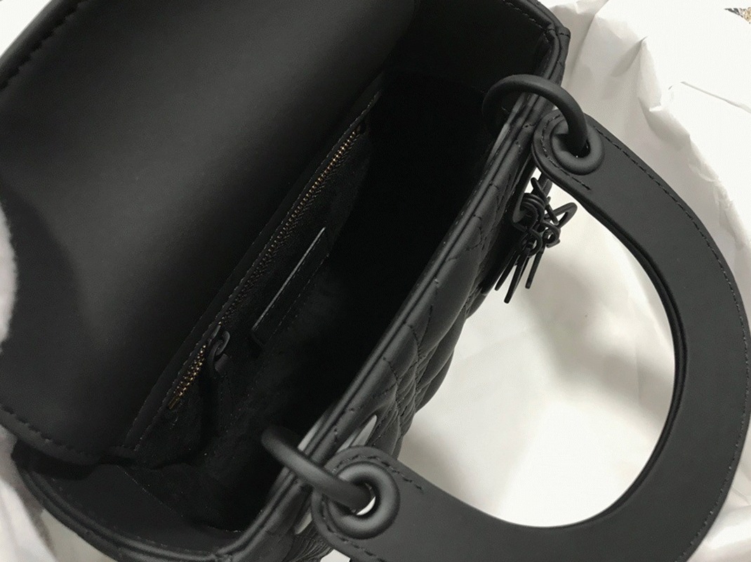 D10r Lady D10r Mini Chain Bag Replica in Black