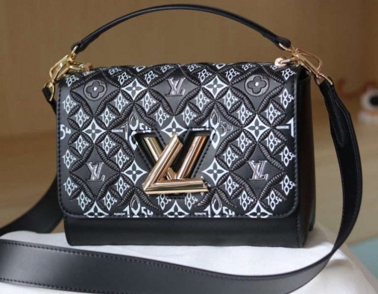 L0vis Vvtt0n Since 1854 Twist MM Bag
