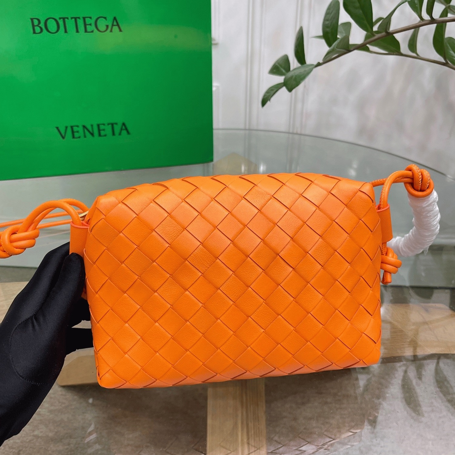 Faux B0tt*ga Ven*ta Loop Small Bag Orange