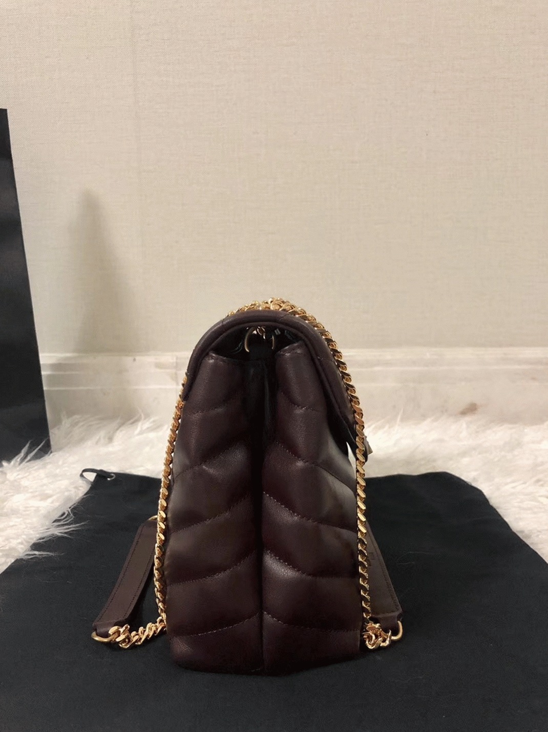 Replica Sa1nt Lau*nt LouLou Small Chain Bag Burgundy
