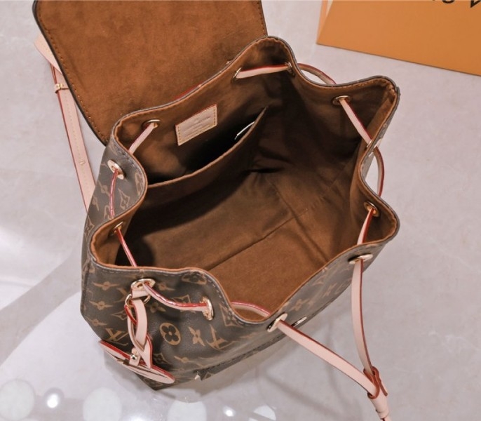 L0vis Vvtt0n Monogram Canvas Montsouris PM Backpack