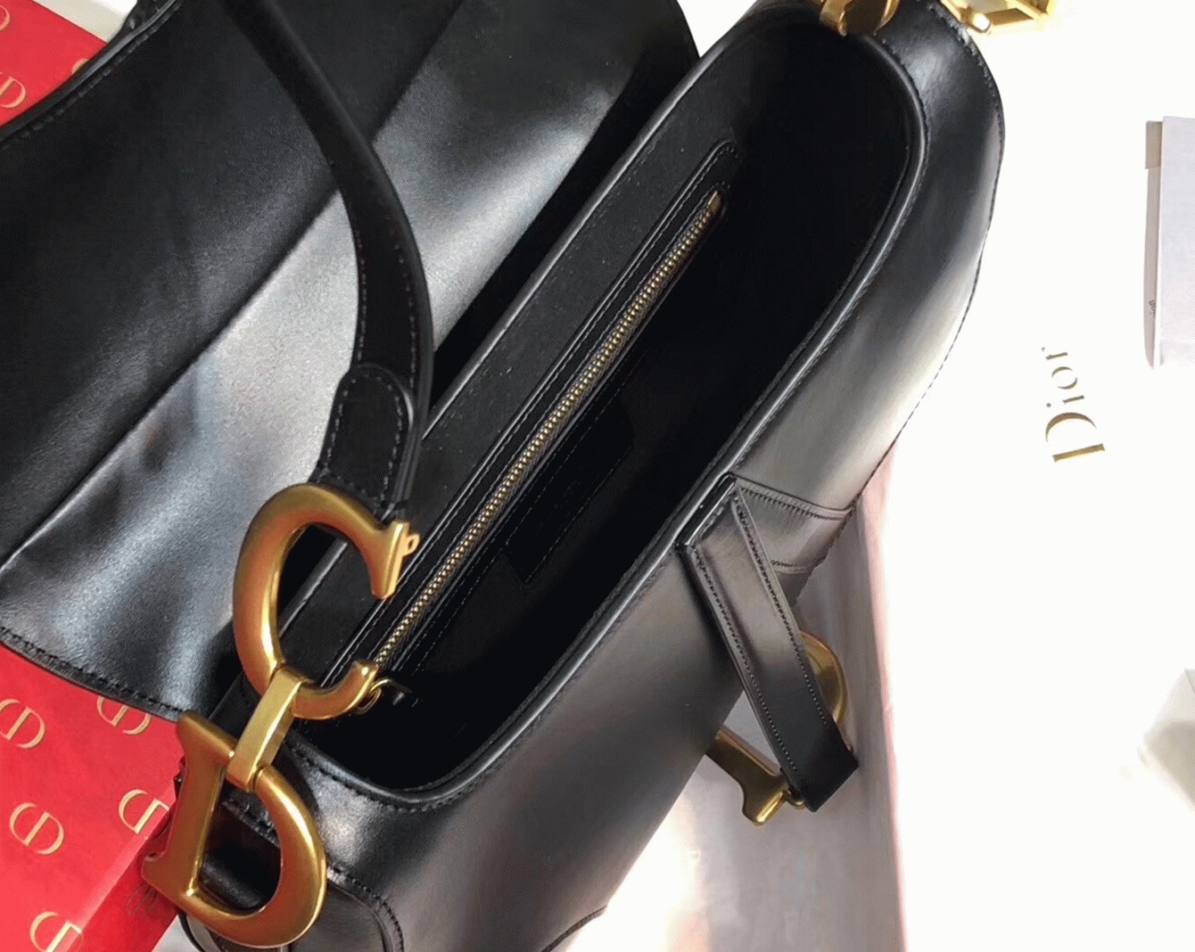 D10r Saddle Bag Fake in Black Smooth Calfskin