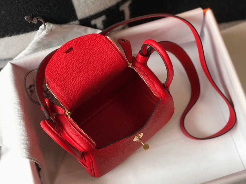 Fake designer H**me5 Lindy Mini handbag in red