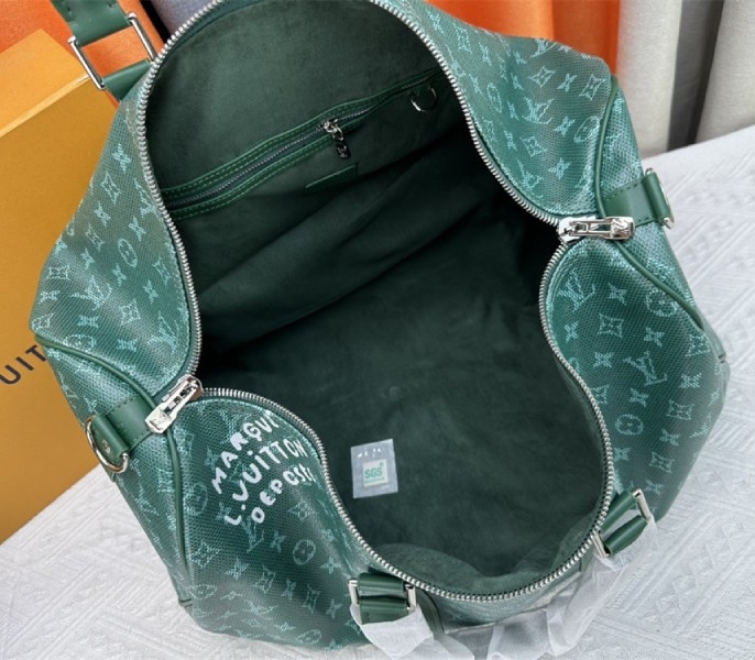 L0vis Vvtt0n Monogram Heritage Canvas Keepall Bandouliere 50 In Green