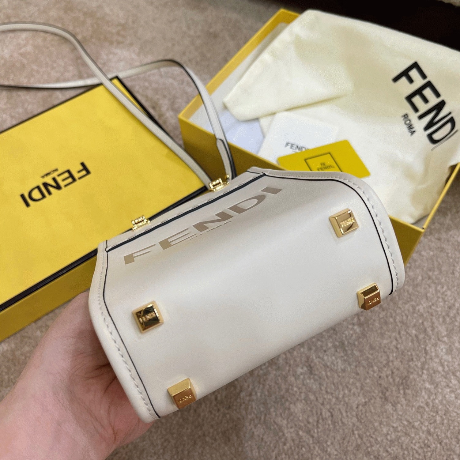 Top Quality Replica F**di Mini Sunshine Shopper Bag In White Leather