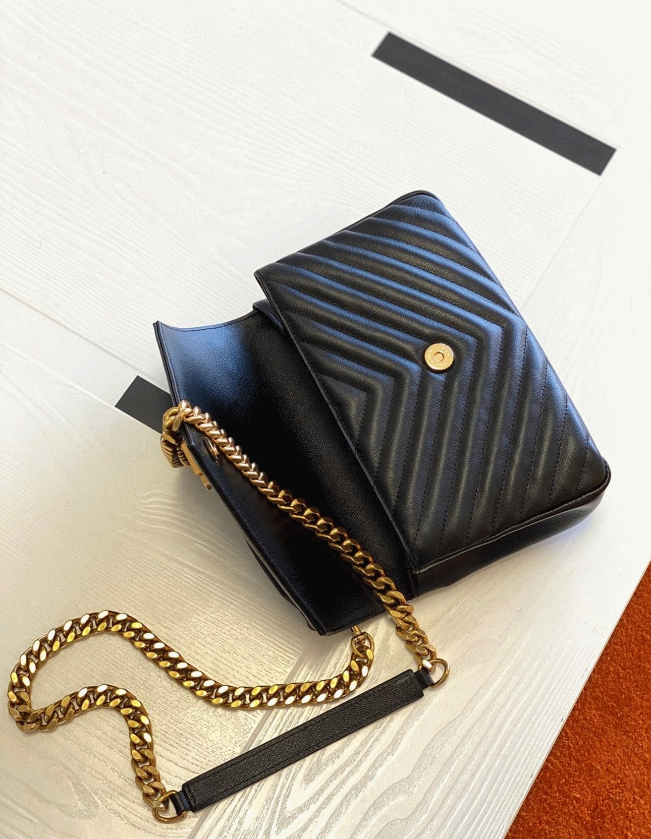 Replica Sa1nt Lau*nt College Medium Chain Bag Noir