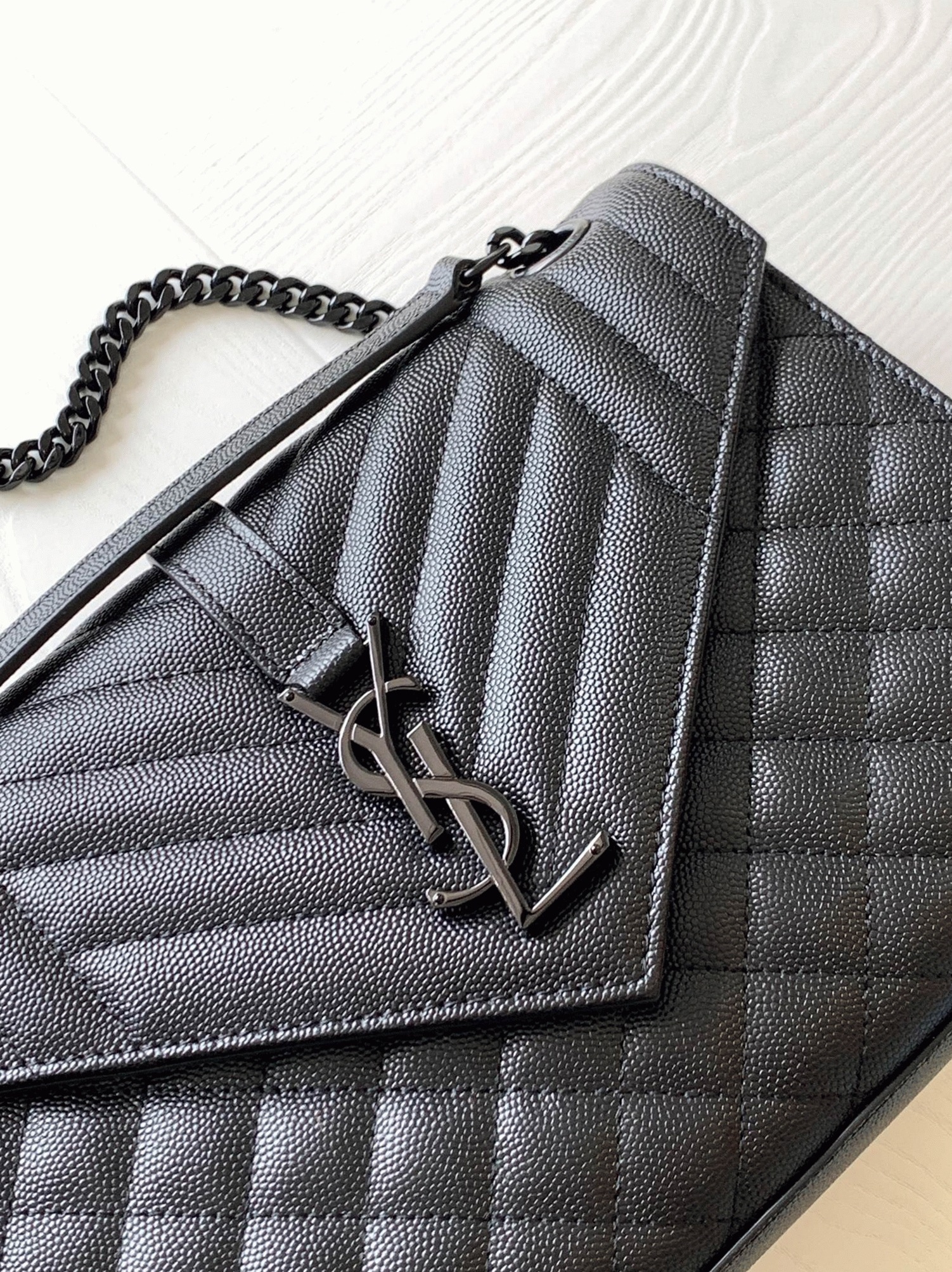 Replica Sa1nt Lau*nt Envelope Large Black Bag with Black Hardware