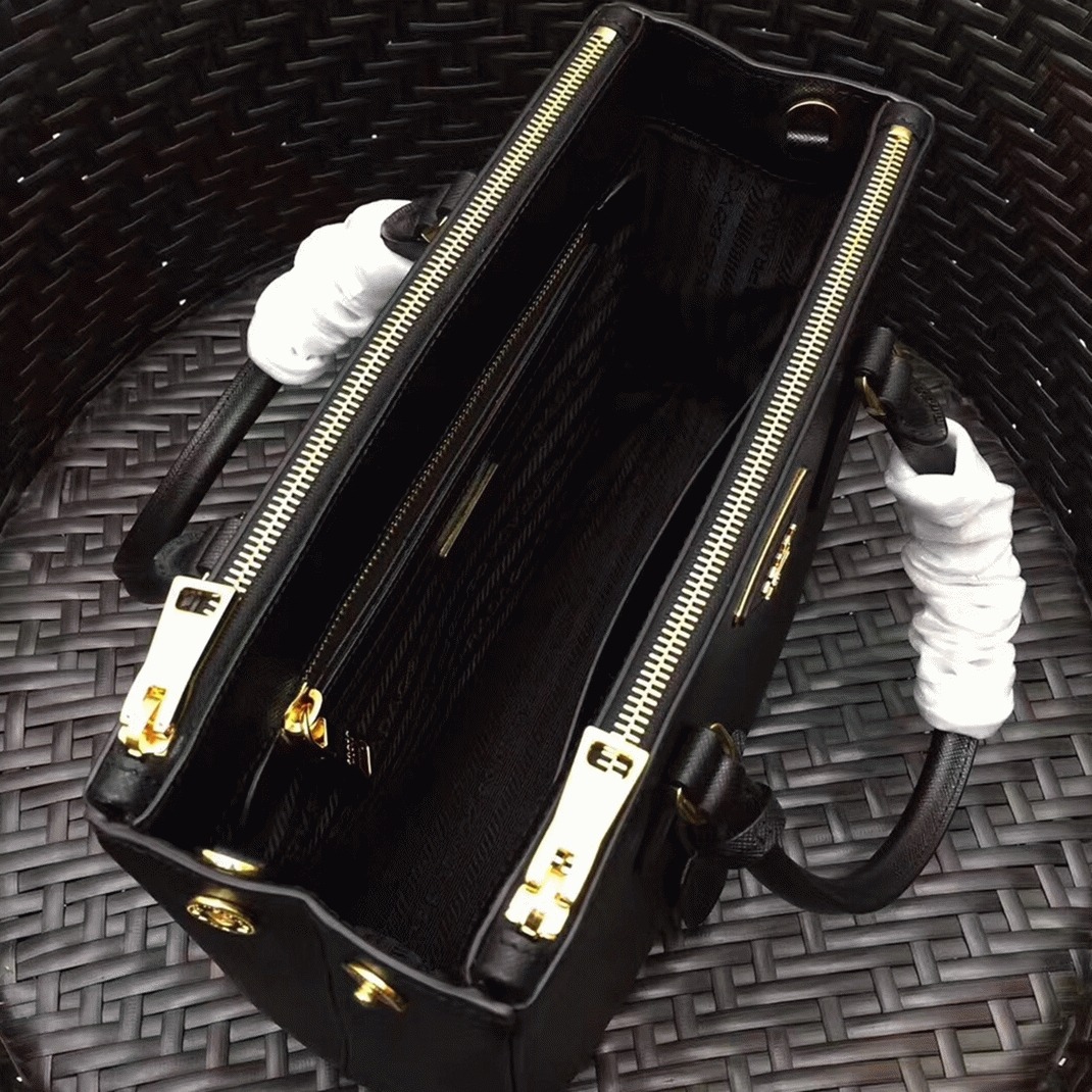 Pra*a Galleria Medium Bag Replica in Black